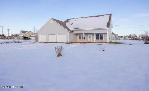 2626 Rossons Cross Way, North Pole, AK 99705