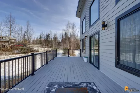 Exterior - 7571 E Reisner Loop, Palmer, AK 99645 photo 6 of 15
