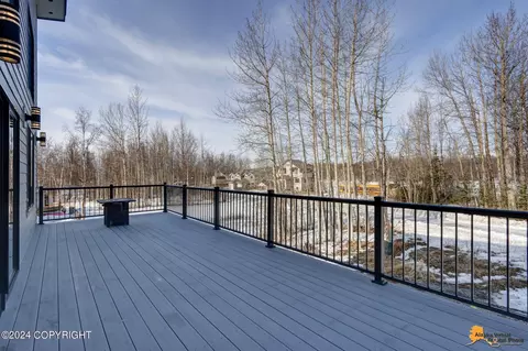 Exterior - 7571 E Reisner Loop, Palmer, AK 99645 photo 5 of 15