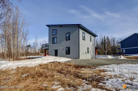 Exterior - 7571 E Reisner Loop, Palmer, AK 99645 photo 10 of 15