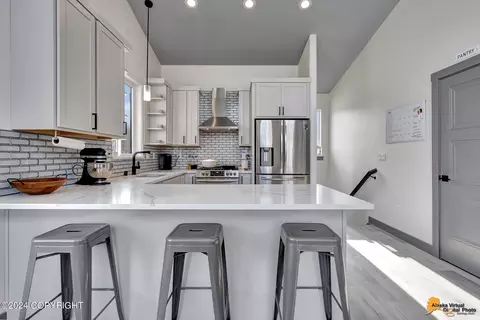 Kitchen - 7571 E Reisner Loop, Palmer, AK 99645 photo 2 of 5