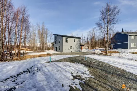 Exterior - 7571 E Reisner Loop, Palmer, AK 99645 photo 9 of 15