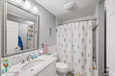 Bath - 1007 W 80th Ave, Anchorage, AK 99518 photo 3 of 4