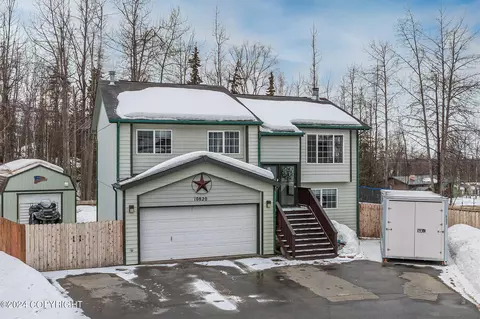 10820 Klutina Cir, Eagle River, AK 99577