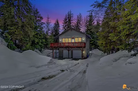 156 Echo Ridge Dr, Girdwood, AK 99587
