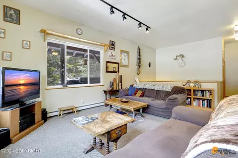 Living - 156 Echo Ridge Dr, Girdwood, AK 99587 photo 3 of 4