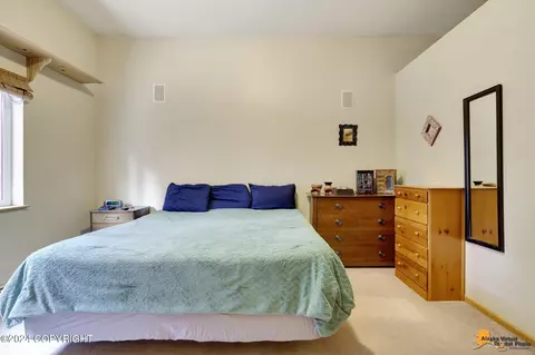 Bedroom - 156 Echo Ridge Dr, Girdwood, AK 99587 photo 1 of 7