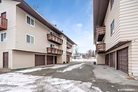 Exterior - 16929 Coronado St, Eagle River, AK 99577 photo 4 of 8