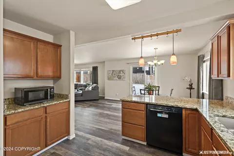 Kitchen - 16267 Rosenburg Cir, Eagle River, AK 99577 photo 3 of 3