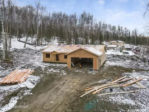 9806 W Jennings Dr, Wasilla, AK 99623