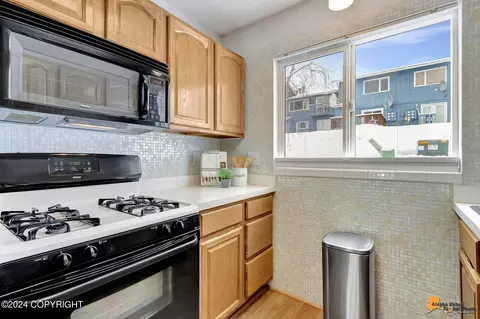 Kitchen - 9220 Glenn Haven Dr # E-4, Anchorage, AK 99502 photo 3 of 3