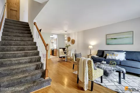 Entry Way - 9220 Glenn Haven Dr # E-4, Anchorage, AK 99502 photo 3 of 3
