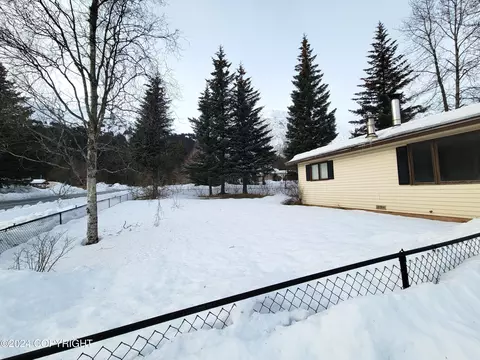 306 Bear Dr, Seward, AK 99664 photo 3