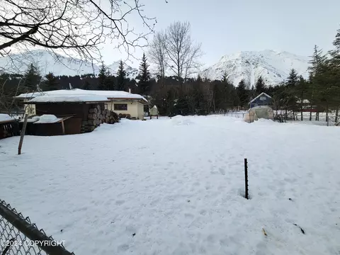 306 Bear Dr, Seward, AK 99664 photo 4