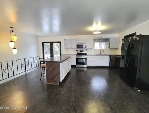 306 Bear Dr, Seward, AK 99664 photo 5