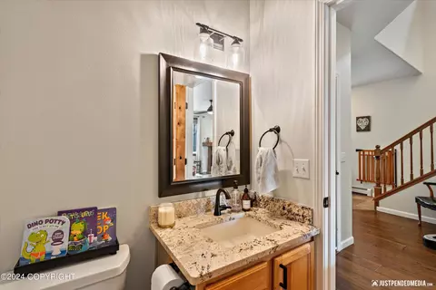 Bath - 20732 Mountain Vista Dr, Eagle River, AK 99577 photo 1 of 7
