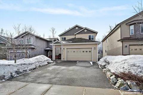 Exterior - 20732 Mountain Vista Dr, Eagle River, AK 99577 photo 3 of 9