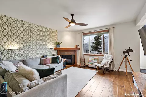 Living - 20732 Mountain Vista Dr, Eagle River, AK 99577 photo 1 of 4