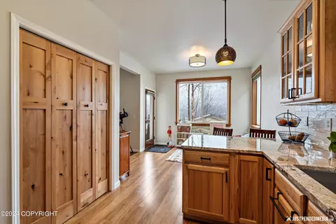 Kitchen - 20732 Mountain Vista Dr, Eagle River, AK 99577 photo 5 of 6