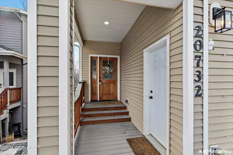 Exterior - 20732 Mountain Vista Dr, Eagle River, AK 99577 photo 4 of 9