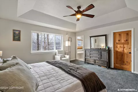 Bedroom - 20732 Mountain Vista Dr, Eagle River, AK 99577 photo 2 of 6