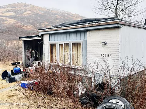 10853 Kalsin Dr, Kodiak, AK 99615