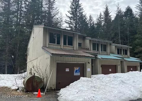 10715 Lupine Cir, Seward, AK 99664