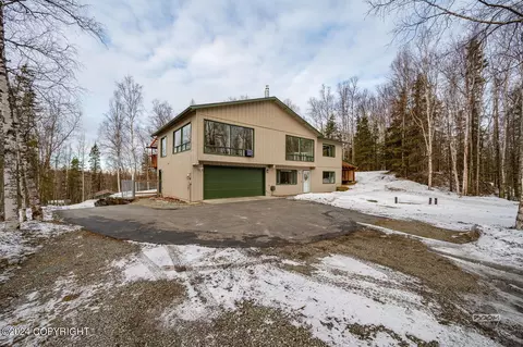 18015 Pioneer Dr, Eagle River, AK 99577
