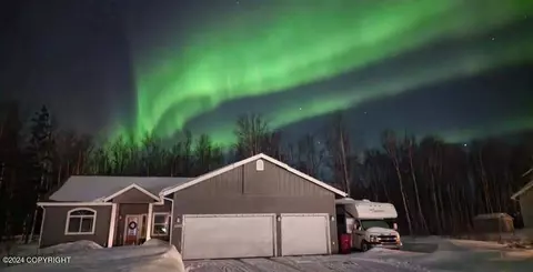 4950 N Feldspar Cir, Palmer, AK 99645