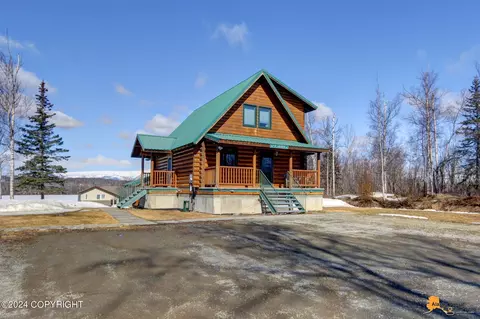 167 W Lake View Ave, Wasilla, AK 99654