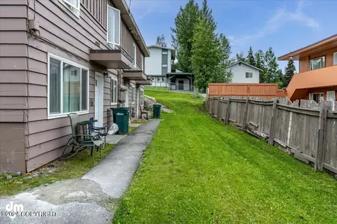 104 Fireoved Dr, Anchorage, AK 99508 photo 2