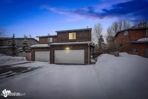 3100 Bridle Ln, Anchorage, AK 99517