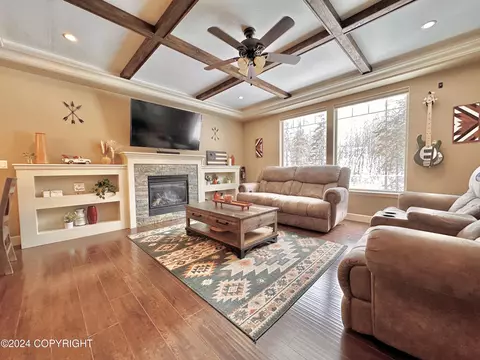 3861 Cardiff Ln, Wasilla, AK 99654