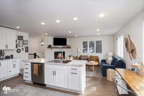 Kitchen - 18838 Sutwik Cir, Eagle River, AK 99577 photo 7 of 7