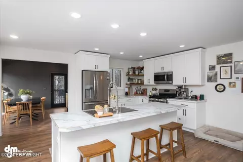 Kitchen - 18838 Sutwik Cir, Eagle River, AK 99577 photo 3 of 7