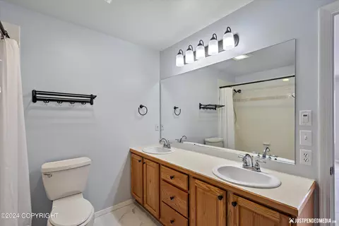 Bath - 16462 Nicoli Way, Eagle River, AK 99577 photo 3 of 4