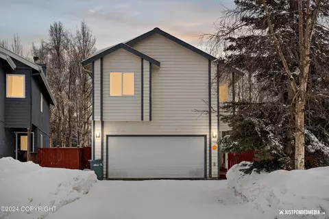 1902 Terrebonne Loop, Anchorage, AK 99502
