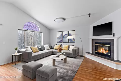 Living - 1902 Terrebonne Loop, Anchorage, AK 99502 photo 2 of 3