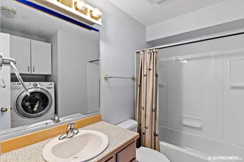 Bath - 1902 Terrebonne Loop, Anchorage, AK 99502 photo 1 of 2