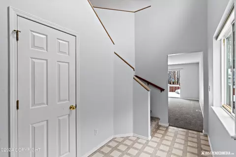 Entry Way - 1902 Terrebonne Loop, Anchorage, AK 99502 photo 1 of 4