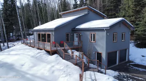 3030 Forrest Dr, Fairbanks, AK 99709