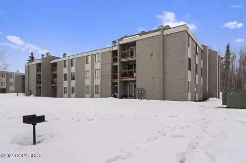 4650 Reka Dr # F01, Anchorage, AK 99508