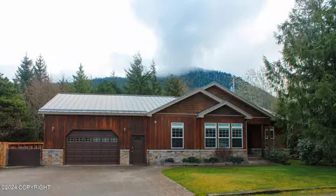 510 Thomas Ct, Craig, AK 99921