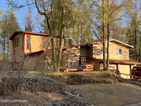 500 Kayak Dr, Anchorage, AK 99515