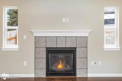 Living - 22543 Judd Dr, Chugiak, AK 99567 photo 3 of 4