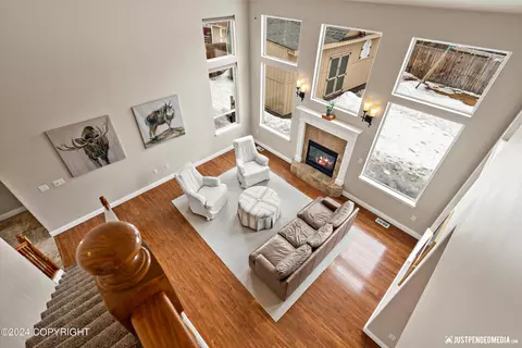 Living - 10951 Splendor Loop, Eagle River, AK 99577 photo 4 of 4
