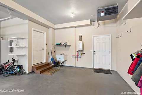 Exterior - 10951 Splendor Loop, Eagle River, AK 99577 photo 7 of 10