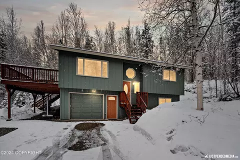 17937 Pioneer Dr, Eagle River, AK 99577