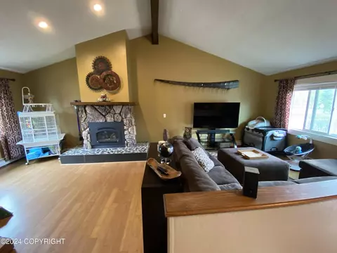 Living - 8431 E 5th Ave, Anchorage, AK 99504 photo 4 of 5