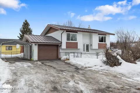 Exterior - 8431 E 5th Ave, Anchorage, AK 99504 photo 6 of 9